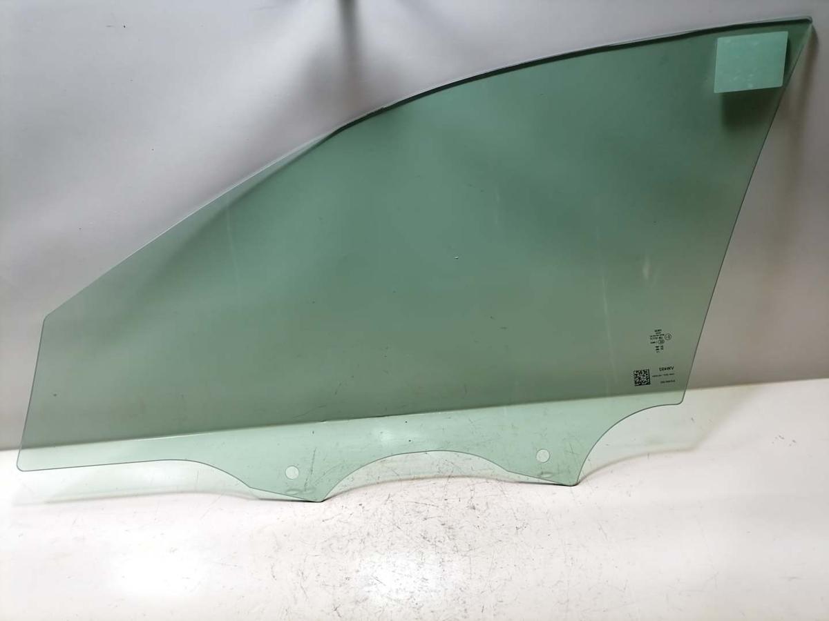 VW Passat B9 original T&uuml;rscheibe vorn rechts Bj.2024